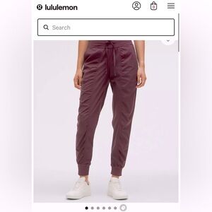 Lululemon Mid-Rise Jogger Size 6